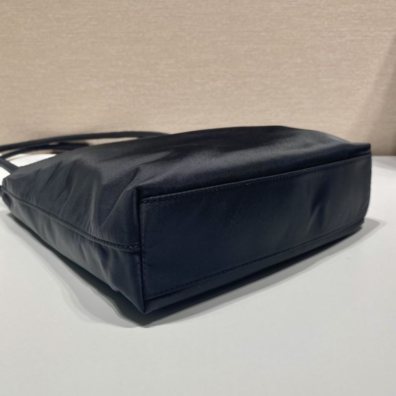Pra*a tote bags